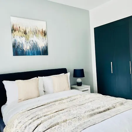 Luxurious Apartment - Prime Location Near Excel, O2 & Canary Wharf London Exterior photo