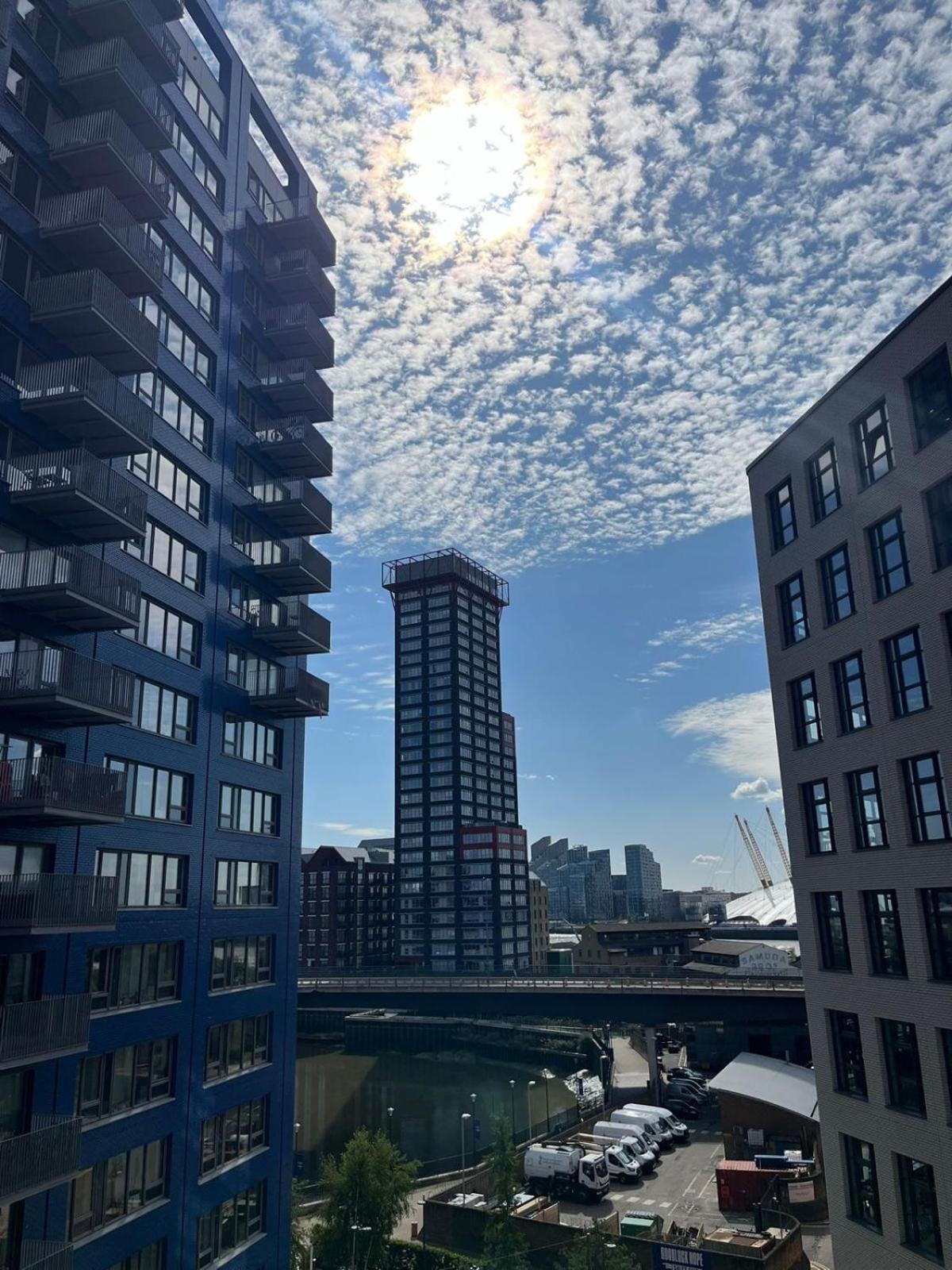 Luxurious - Prime Location Near Excel, O2 & Canary Wharf * Londen